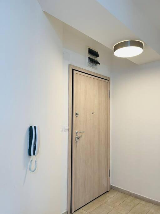 New Modern Rooftop Apartment-Free Private Parking Skopje Exterior foto