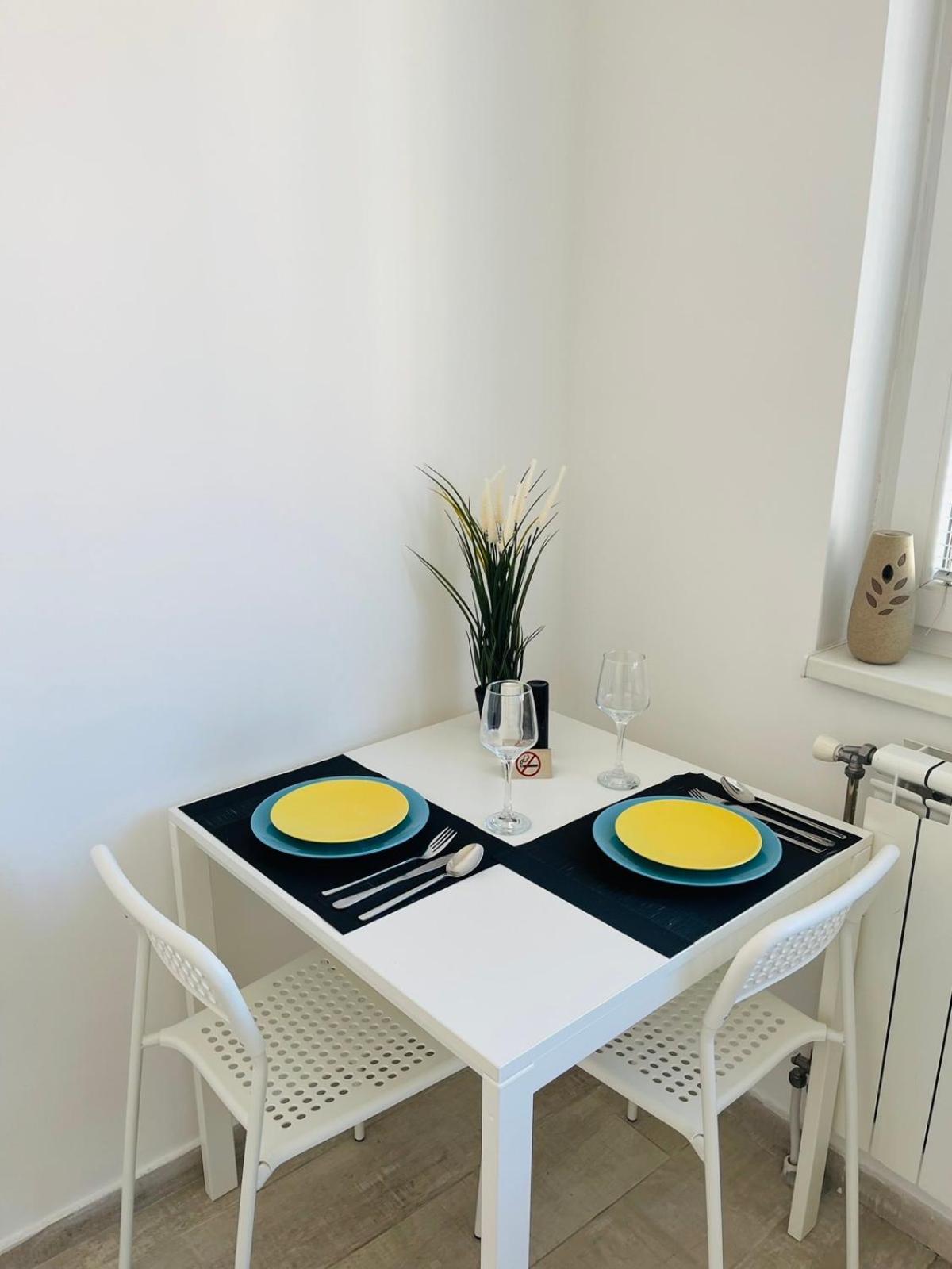New Modern Rooftop Apartment-Free Private Parking Skopje Exterior foto